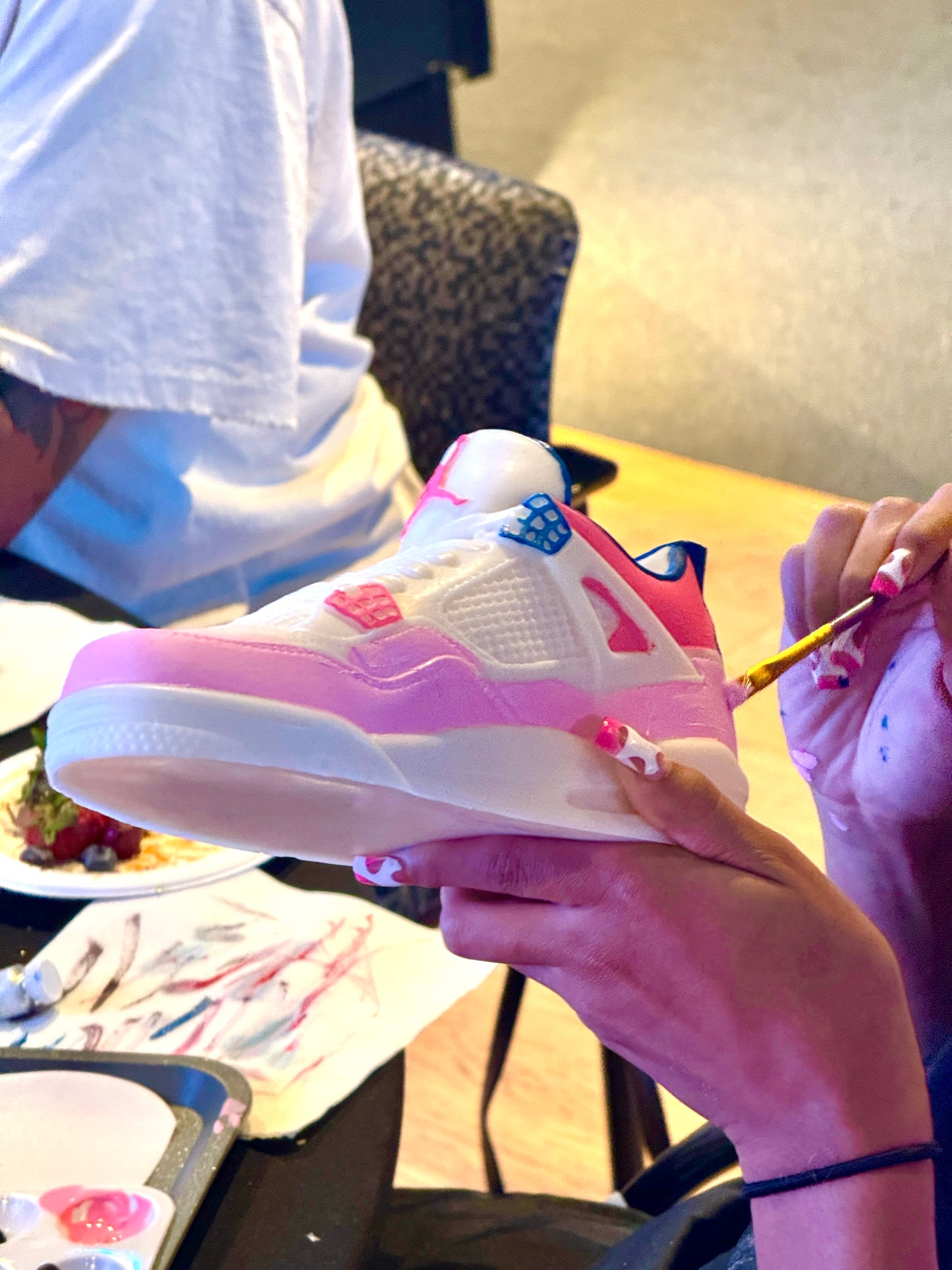 AJ4 Sneaker w/ PAINT KIT