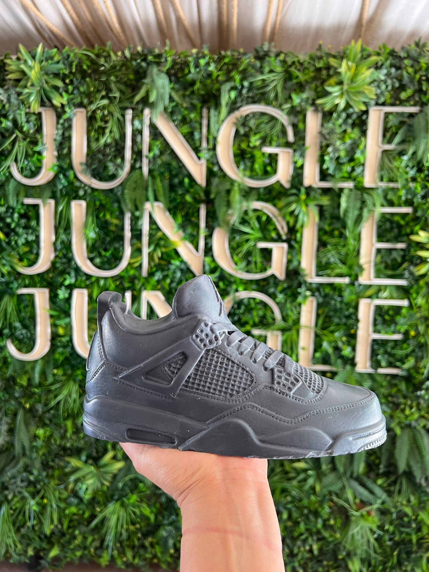 AJ4 Sneaker